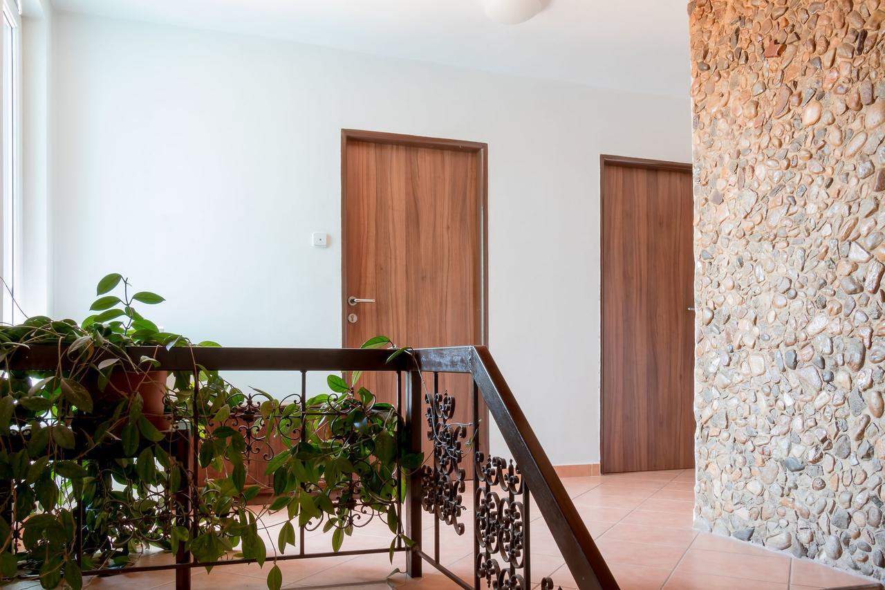Alton Garni Hotel Ceske Budejovice Exterior photo